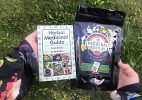 The Medicinal Garden Kit: Growing Your Own Healing Herbs for Natural Wellness